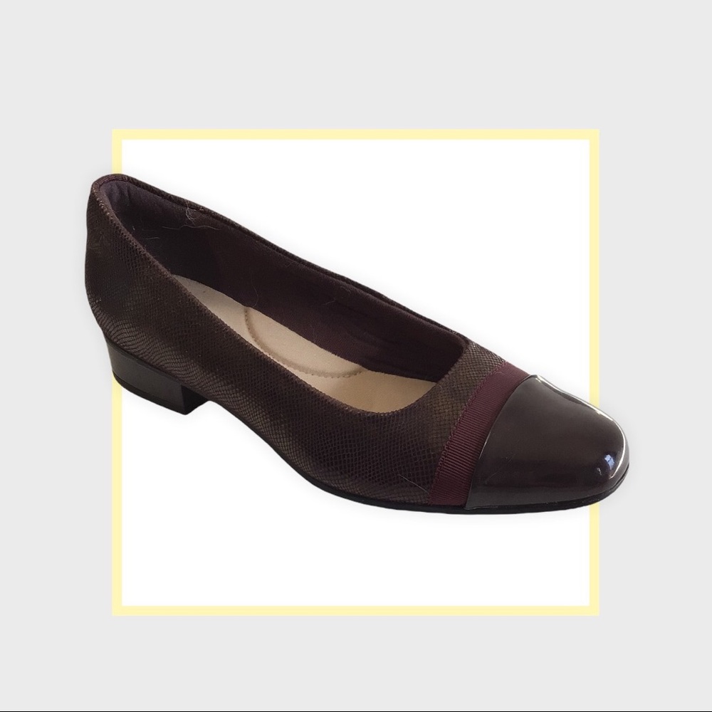 Collection by Clarks Burgundy Wine Low Heels 1 Inch Womens Size 8W Comfort Shoes